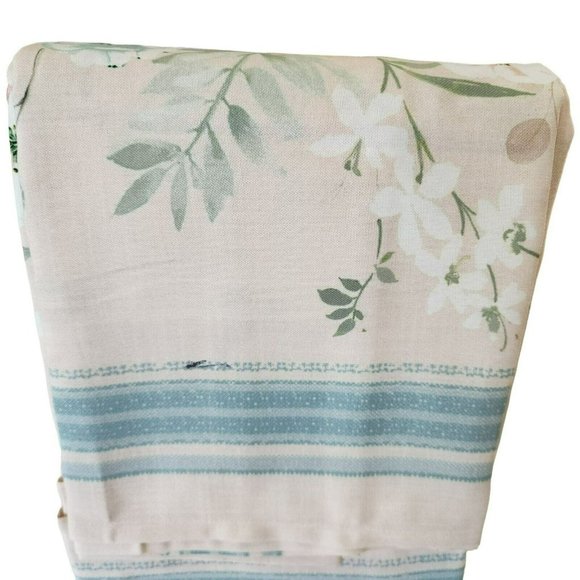 Tahari Home Floral Tablecloth Shabby Chic Style Pastel Color 60x84in Oblong - Picture 10 of 11